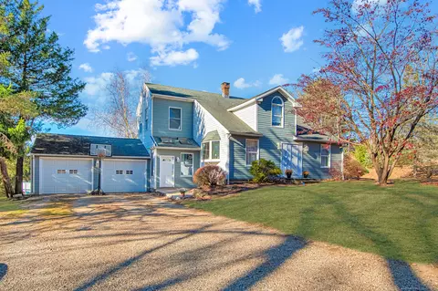 411 Jerome Ave, Burlington, CT 06013