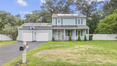 51 Yorkshire Ln, Windsor, CT 06095