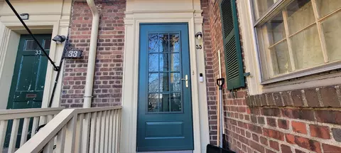 35 Sims St, Bridgeport, CT 06604