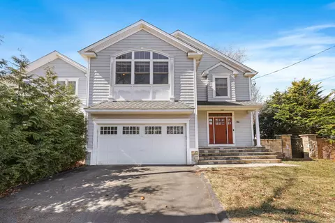 814 S Pine Creek Rd #814, Fairfield, CT 06824