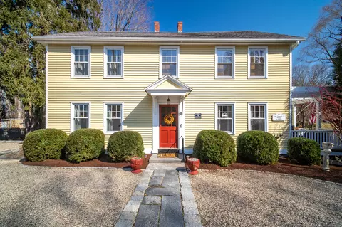 4 Gates Way, Haddam, CT 06438