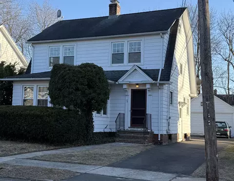 104 Ardmore St, Hamden, CT 06517