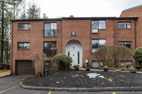 500 Darling St #9D, Southington, CT 06489