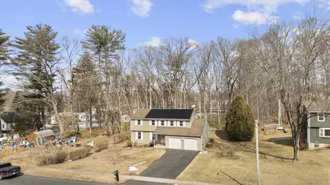 21 Quarry Brook Dr, South Windsor, CT 06074