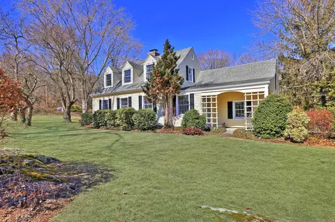 159 Old Tavern Rd, Orange, CT 06477