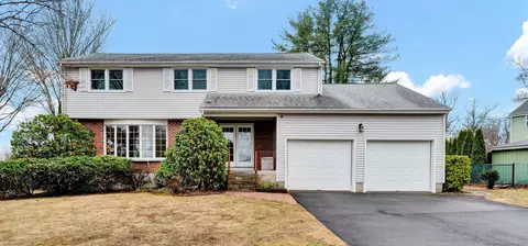 420 Hang Dog Ln, Wethersfield, CT 06109