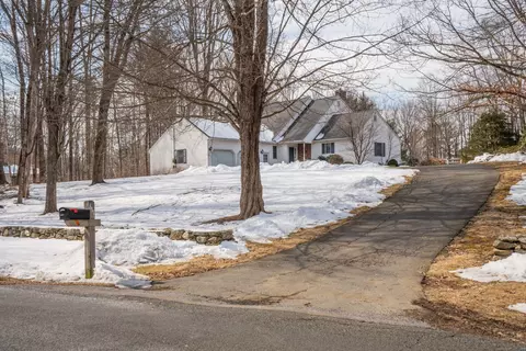 611 Plymouth Rd, Harwinton, CT 06791