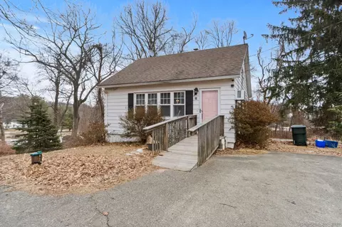 29 Coer Rd, Prospect, CT 06712