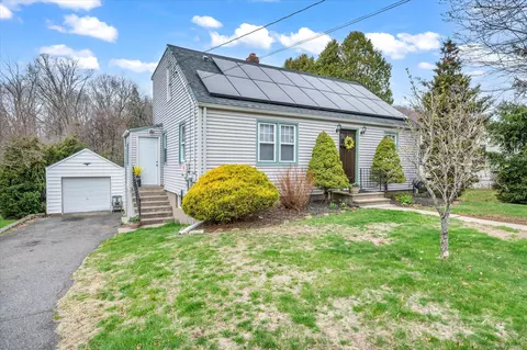295 Swain Ave, Meriden, CT 06450