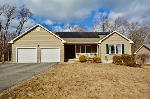 16 Victory Ln, Willimantic, CT 06226