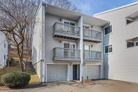 16 Rockmeadow Rd #H, Norwalk, CT 06850