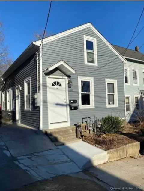 87 5th St, Norwich, CT 06360