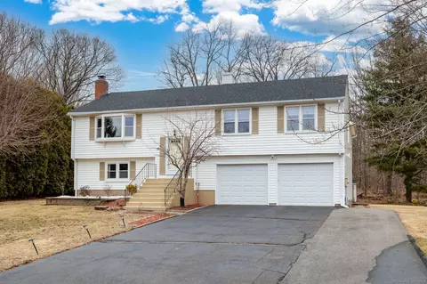 30 Applewood Ln, Rocky Hill, CT 06067