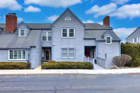 194 Glengarry Rd #194, Fairfield, CT 06825