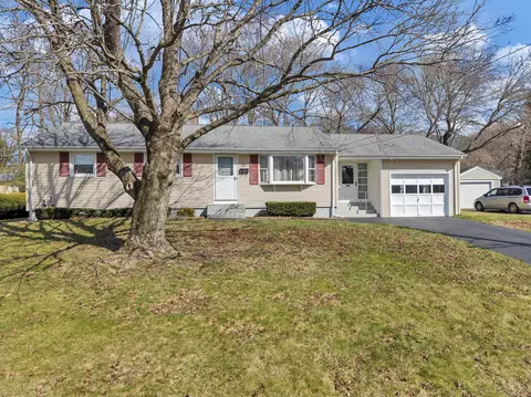12 Will Rd, Norwich, CT 06360