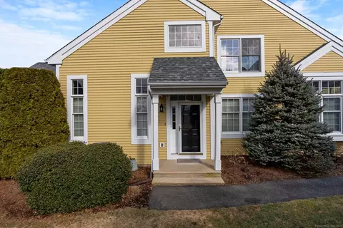 13 Highland Grn #13, Cromwell, CT 06416