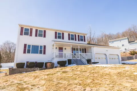 46 Kingwood Pl, New Britain, CT 06053
