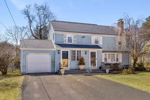 47 Longlane Rd, West Hartford, CT 06117