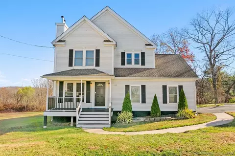 27 Renshaw Dr, East Haven, CT 06512