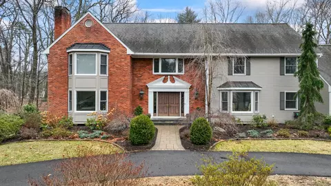 242 Cold Spring Rd, Avon, CT 06001