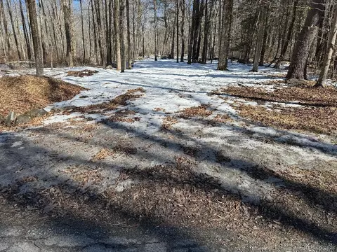 Undisclosed, Warren, CT 06754