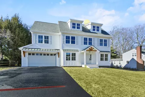 181 Riverview Cir, Fairfield, CT 06824