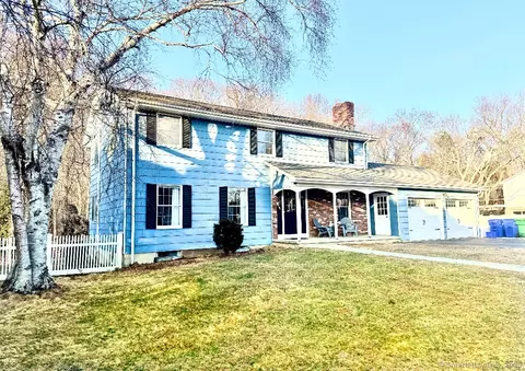 25 Colonial Dr, Waterford, CT 06385