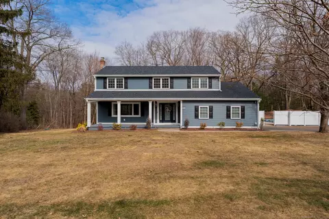 21 Michael Rd, Simsbury, CT 06070