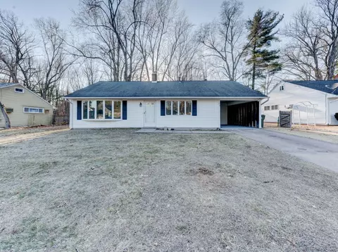 178 Manor Cir, East Hartford, CT 06118