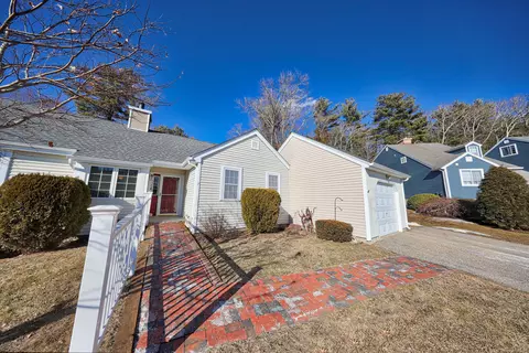 7 Fort Griswold Ln #7, Mansfield, CT 06250