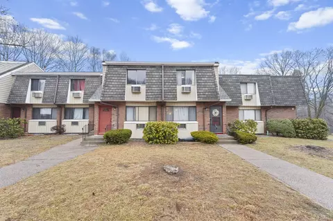 18 High Path Rd #18, Windsor, CT 06095