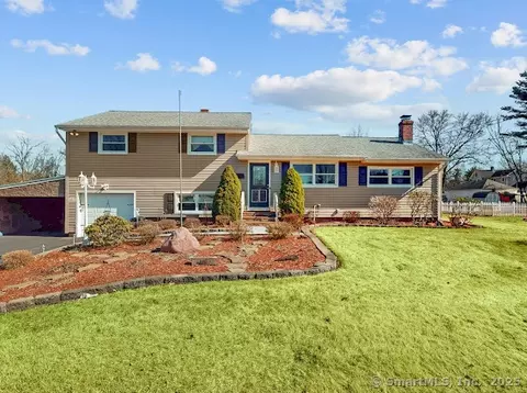40 Meryl Rd, South Windsor, CT 06074