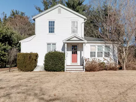 51 Rolling Hills Dr, Glastonbury, CT 06033