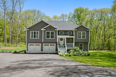 611 Hopeville Rd, Griswold, CT 06351