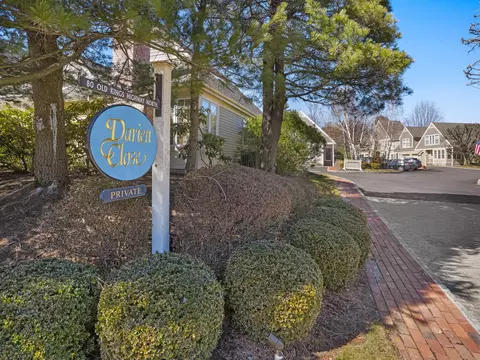 7 Darien Close Close #7, Darien, CT 06820