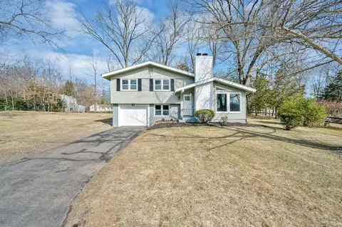 82 Hillside Ave, Vernon, CT 06066