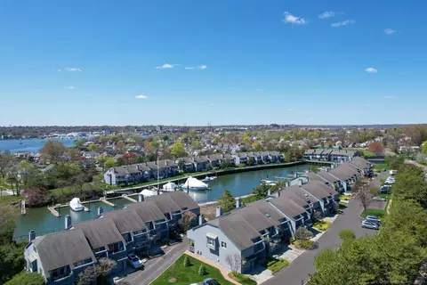 1 Island Dr #6, Norwalk, CT 06855