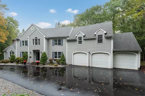 17 Buck Hill Rd, Madison, CT 06443