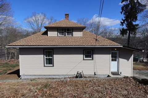 131 New St, Shelton, CT 06484