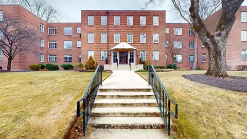 20 Outlook Ave #102, West Hartford, CT 06119