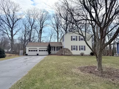 29 Cherry Hill Rd, Fairfield, CT 06825