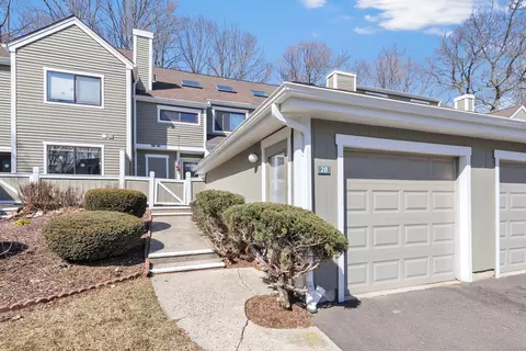 28 Country Walk #28, Shelton, CT 06484