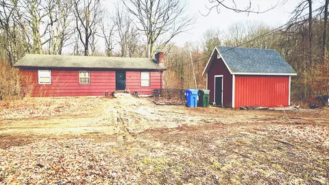 58 Nepaug Rd, Burlington, CT 06013