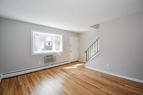 48 Beths Ave #34, Bristol, CT 06010