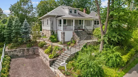 64 Orchard St, Cos Cob, CT 06807