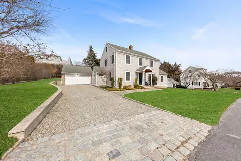 66 Flax Rd, Fairfield, CT 06824