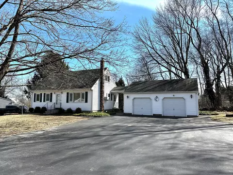 20 Aspen Ct, Norwich, CT 06360