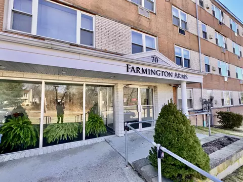 70 Farmington Ave #2K, New London, CT 06320