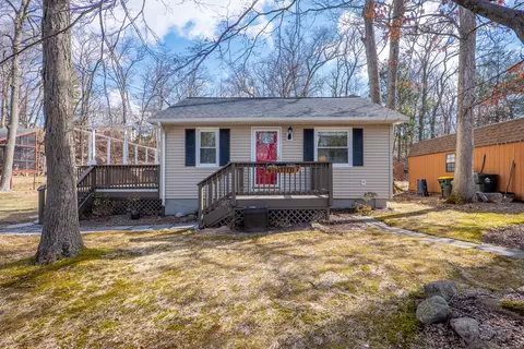 21 Paul St, Danbury, CT 06810