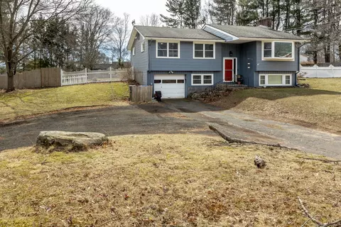 7 School Rd, Bolton, CT 06043